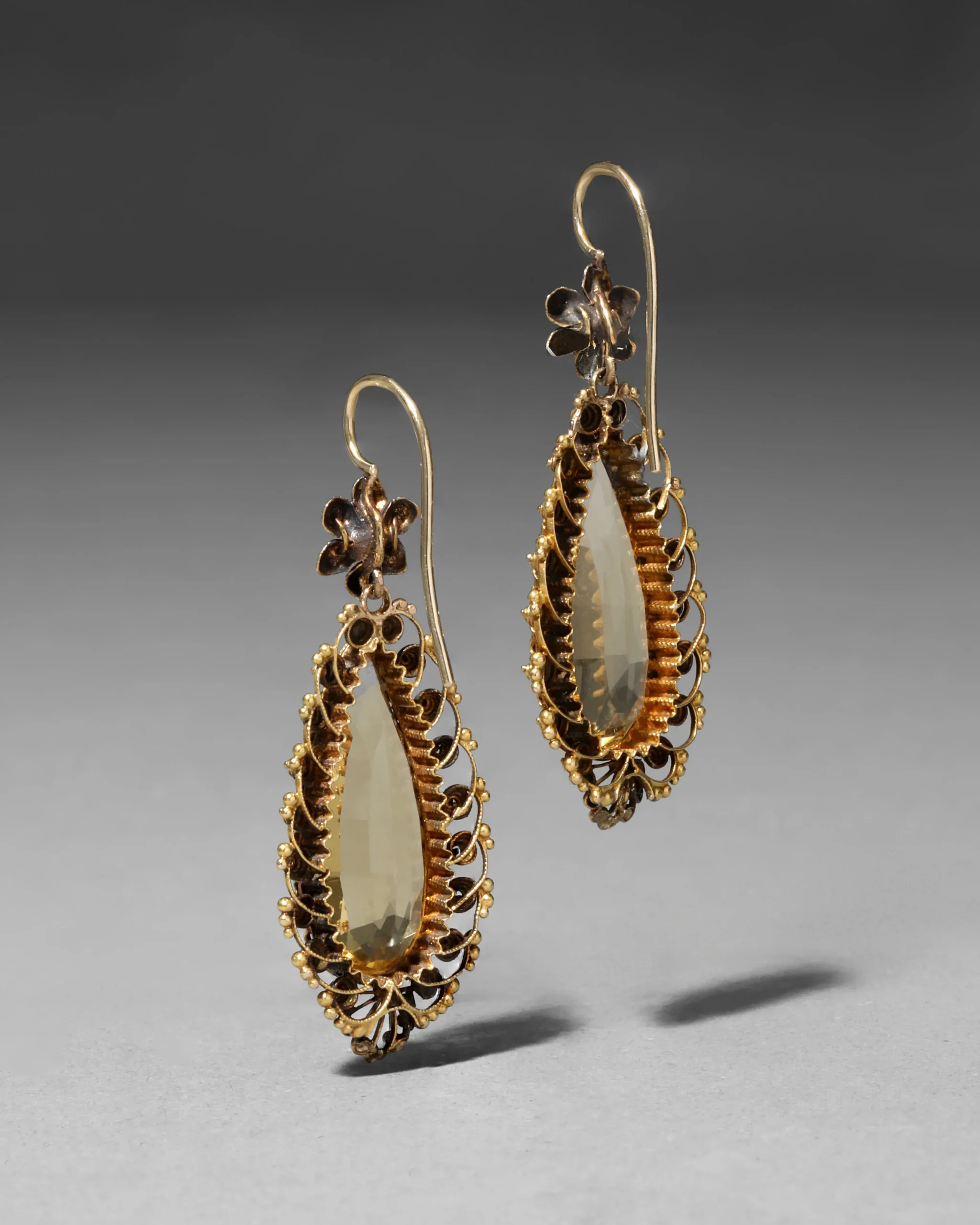 Antique 1850s 14k Gold with Citrine & Pearl Drop Earring