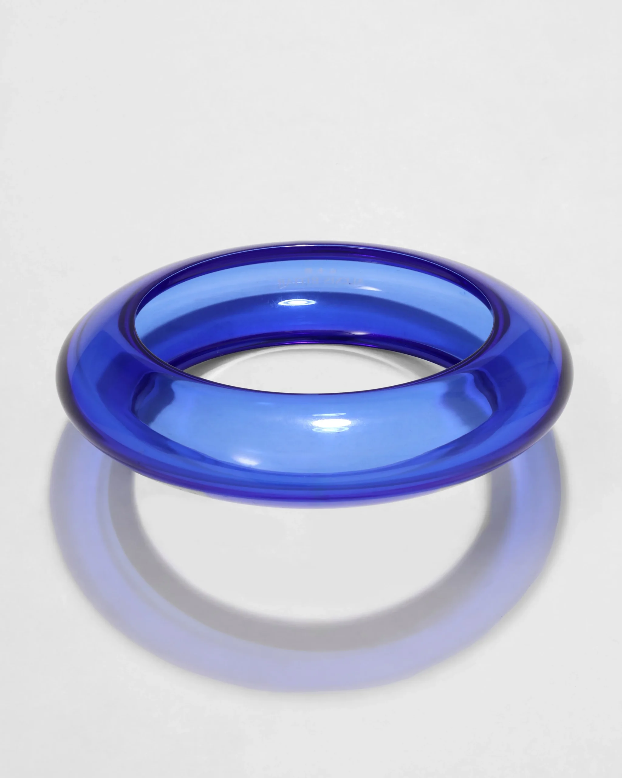 Bonbon Lucite Saucer Bangle Bracelet- Sky