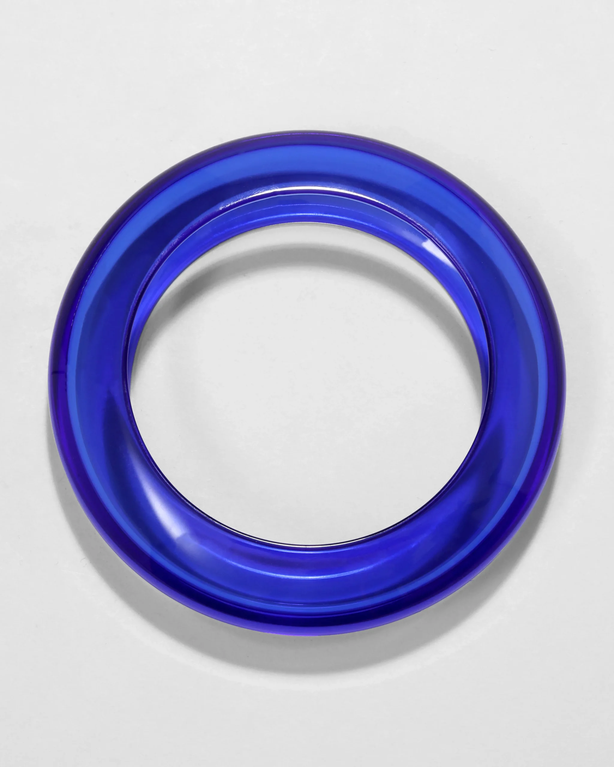 Bonbon Lucite Saucer Bangle Bracelet- Sky