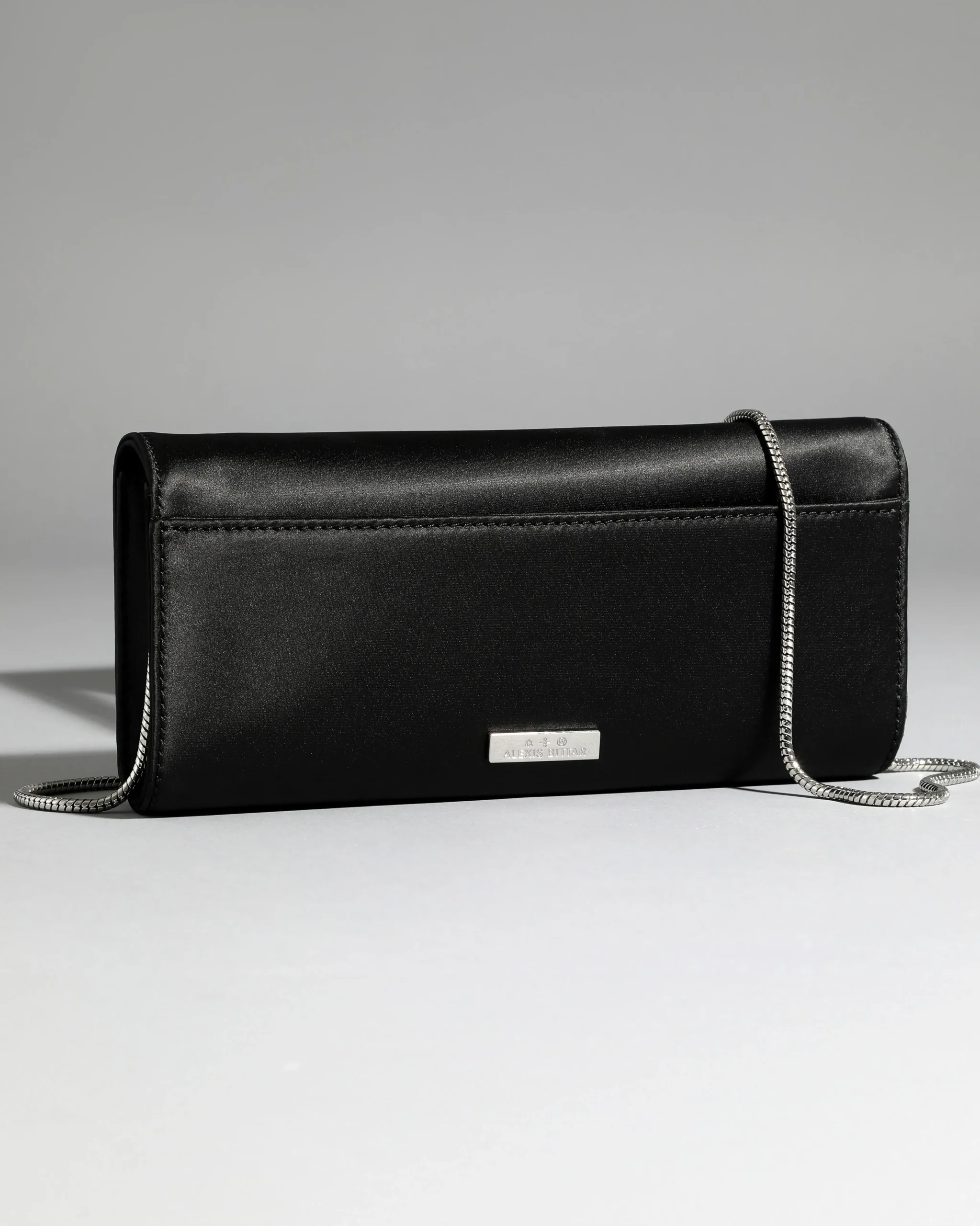 Crystal Curve Clutch- Black