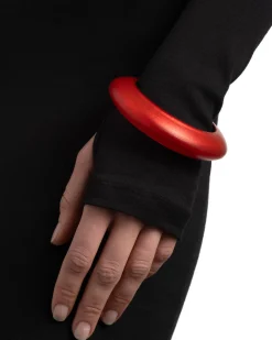 Lucite Saucer Bangle Bracelet- Lipstick Red