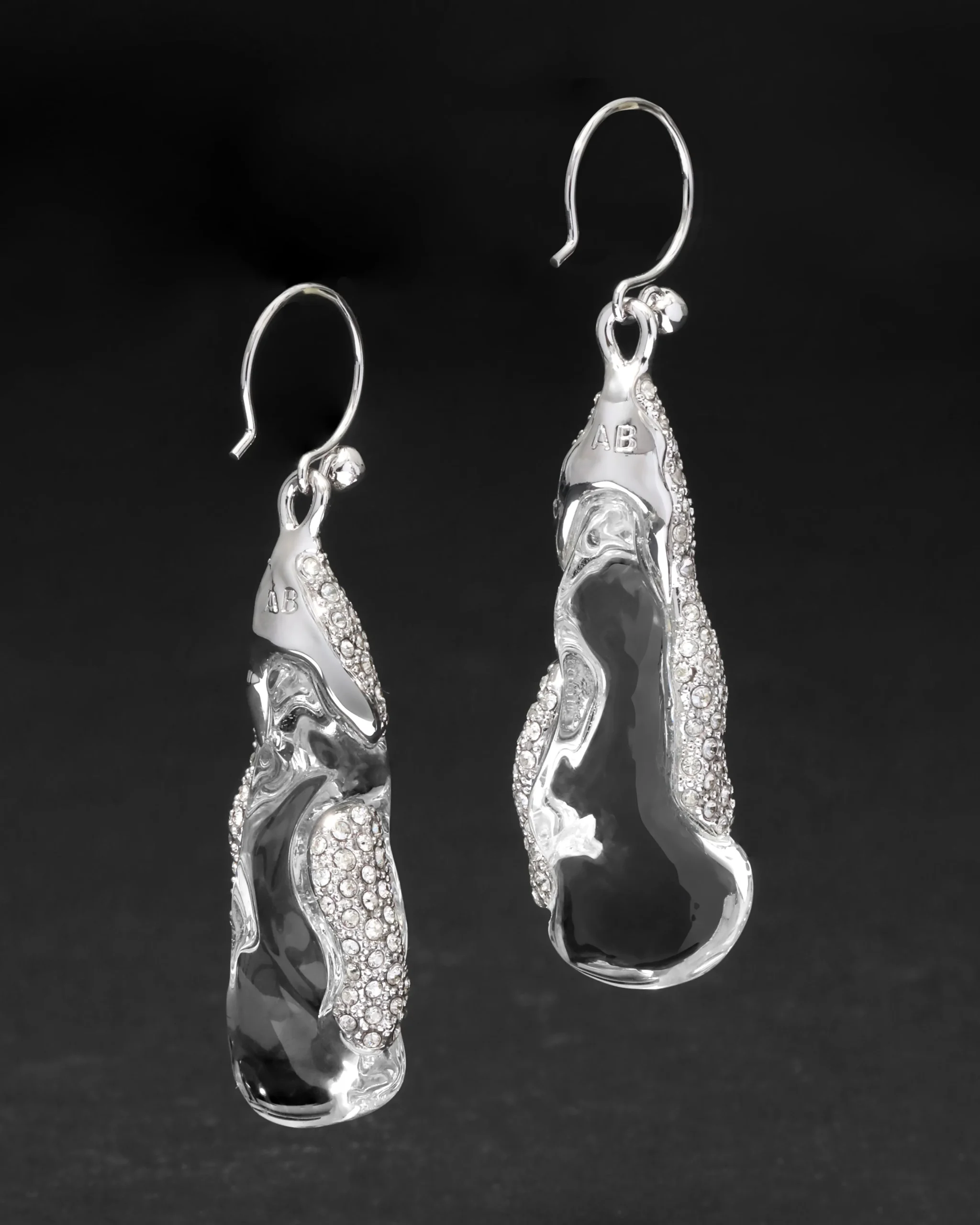 Silverlake Lucite Wire Earring
