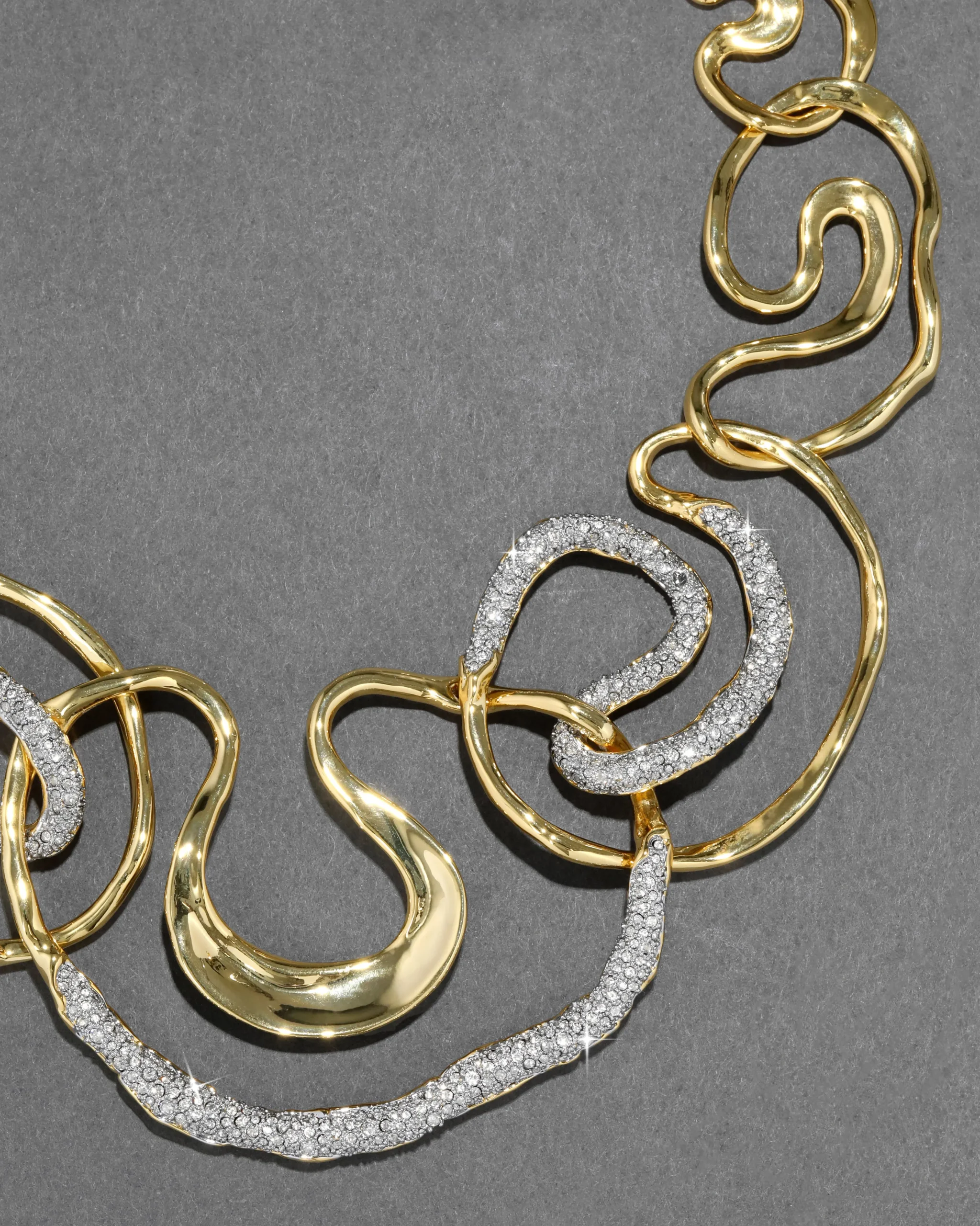Solanales Gold Crystal Intertwined Necklace
