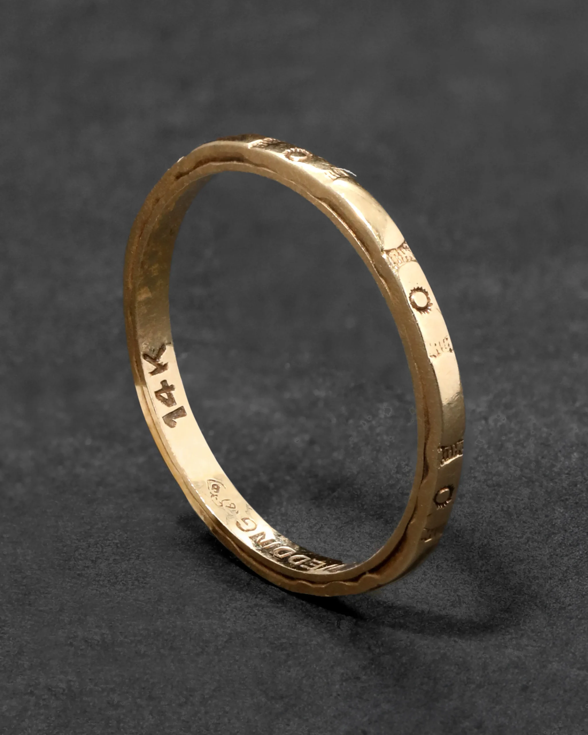 Vintage 14k Gold XO Band Ring