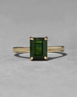 Vintage 1980s 14k Gold & Emerald Cut Green Tourmaline Ring