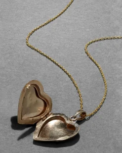 Vintage 1930s 14k Gold Fill Engraved Heart Locket Necklace