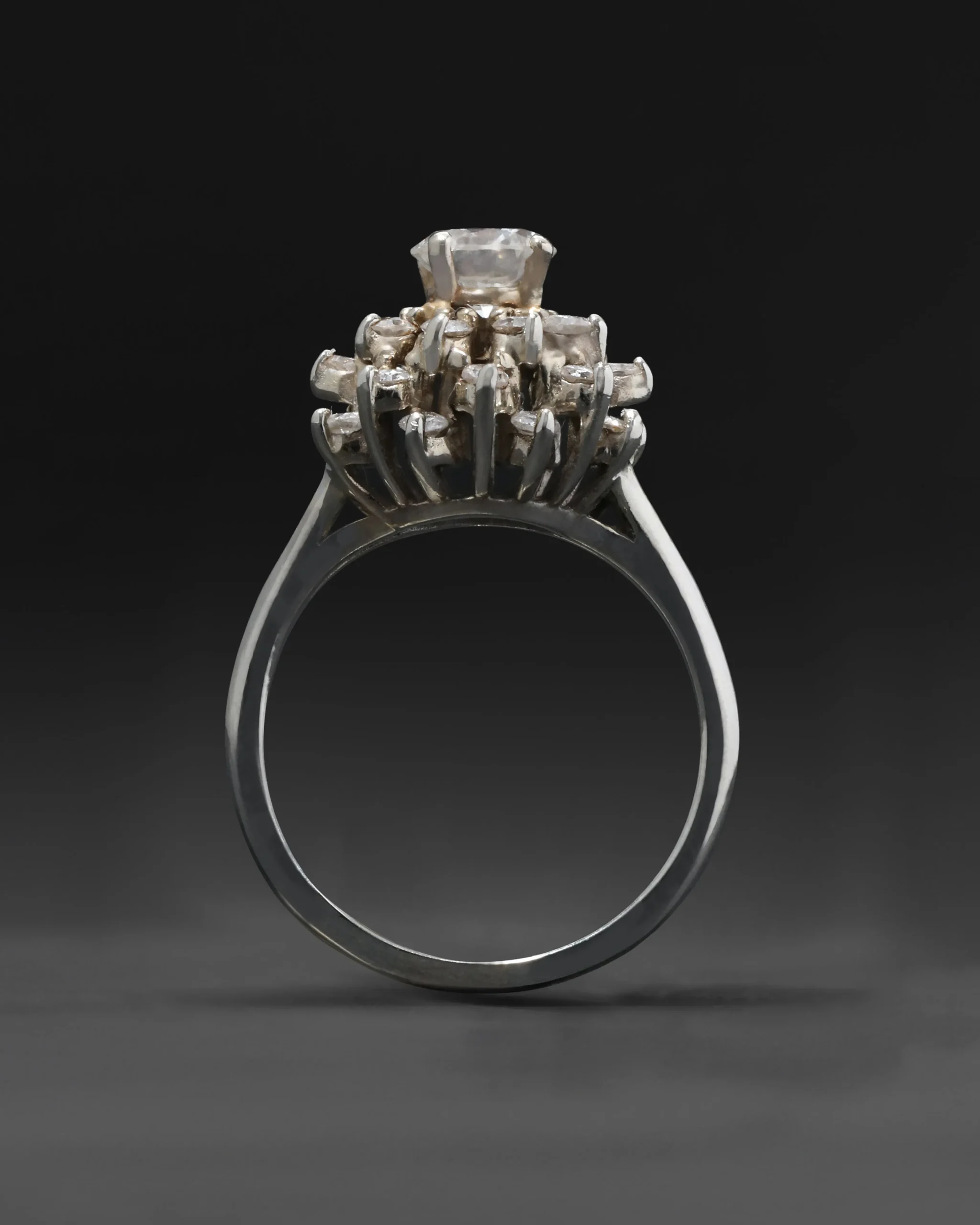 Vintage 1950s 18k White Gold Diamond Ring