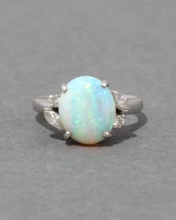Vintage 1930s 18k White Gold Opal & Diamond Ring